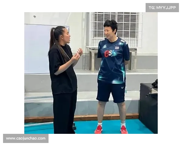 巴西队迎战智利队激战在即 双方实力对决引发球迷热议 巴西队迎战智利队激战在即 双方实力对决引发球迷热议